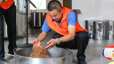 用熟料釀酒設(shè)備釀酒的前6個月，“醉”需釀酒技術(shù)指導(dǎo)