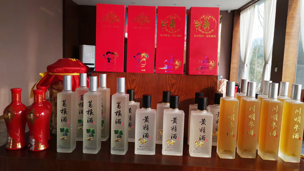 引進(jìn)燒酒設(shè)備做葛根酒，優(yōu)化葛根產(chǎn)業(yè)鏈，鋪就“致富”路
